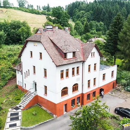 Ośrodek wypoczynkowy Maria W Lewinie Kłodzkim - Maria Iii *