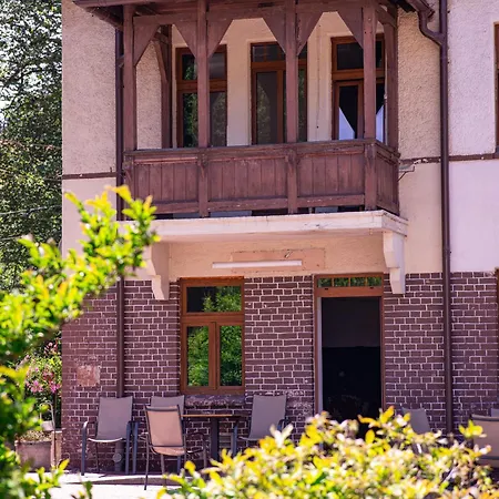 Maria W Lewinie Kłodzkim - Maria Iii Ośrodek wypoczynkowy *